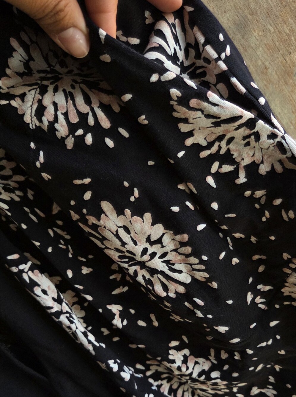 ❗️NWT-Pact Black Floral Kimono Jacket with Pale Pink Burst Print - Picture 3 of 3